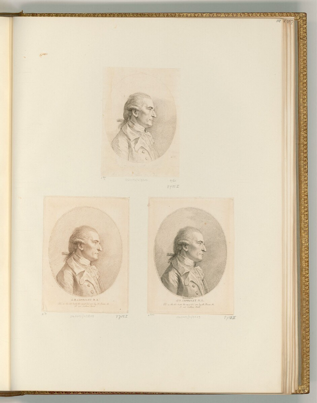 Offenes Buch mit drei detaillierten, lebensechten Porträts von George Washington, der dem Betrachter direkt ins Gesicht schaut.