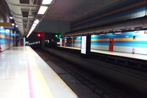 Kinder stoppen Stadtbahn, Wasserrohrbruch stört Bahnverkehr - Notfallmeldungen