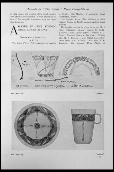 Schwarze und weiße Zeichnung einer Tasse und eines Untersetzers mit einem Design, umrandet von Schwarz, und Text, der "Awards in the Studio Prize Competitions" liest.