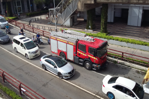 Ratingen: Feuer auf der A3 mit schwer verletztem Elektroauto-Fahrer